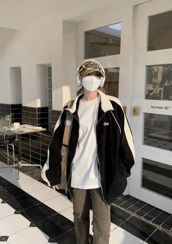 Áo khoác Dù Nam Nữ Chạy Sọc Thêu Chữ Form Rộng Cá Tính Thời Trang Siêu Đẹp HTM FASHION