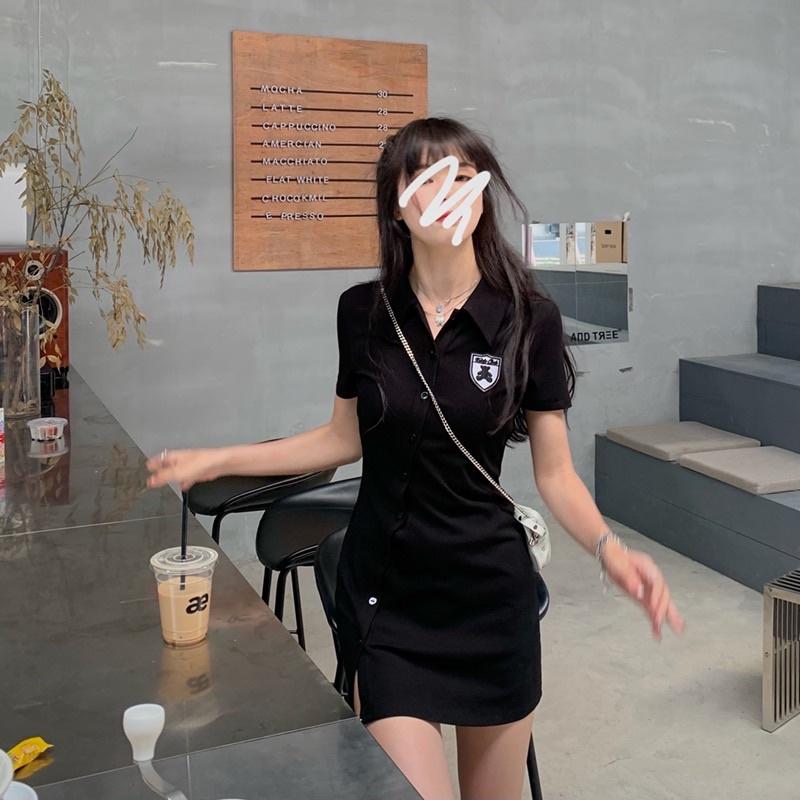 Đầm Polo Body Cúc Lệch Thêu Logo Gấu Xẻ Vạt 2 Màu