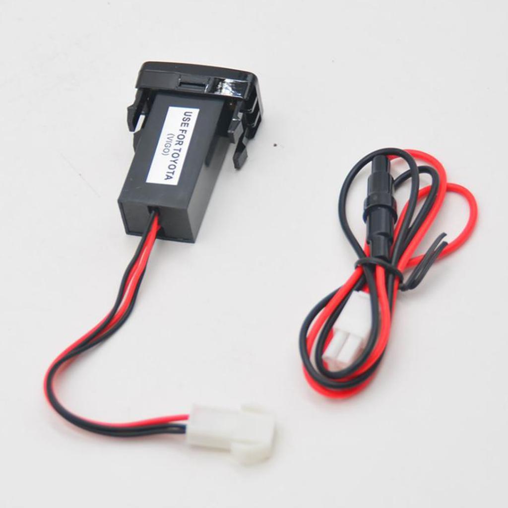 12V 5V Dual USB 2.1A Mp3 Charger Audio Socket Module For