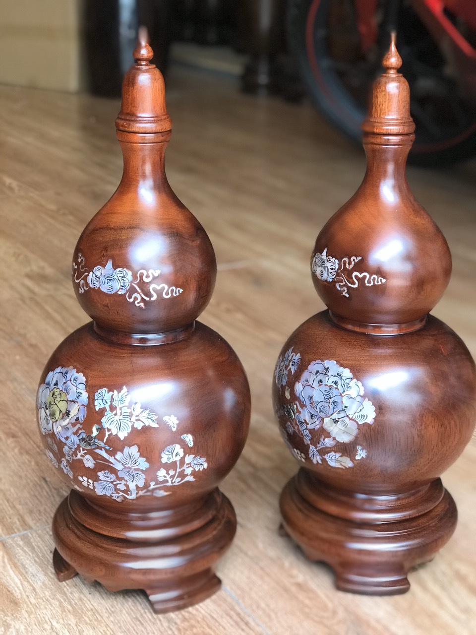 Hồ lô gỗ lim cẩn ốc cao 40