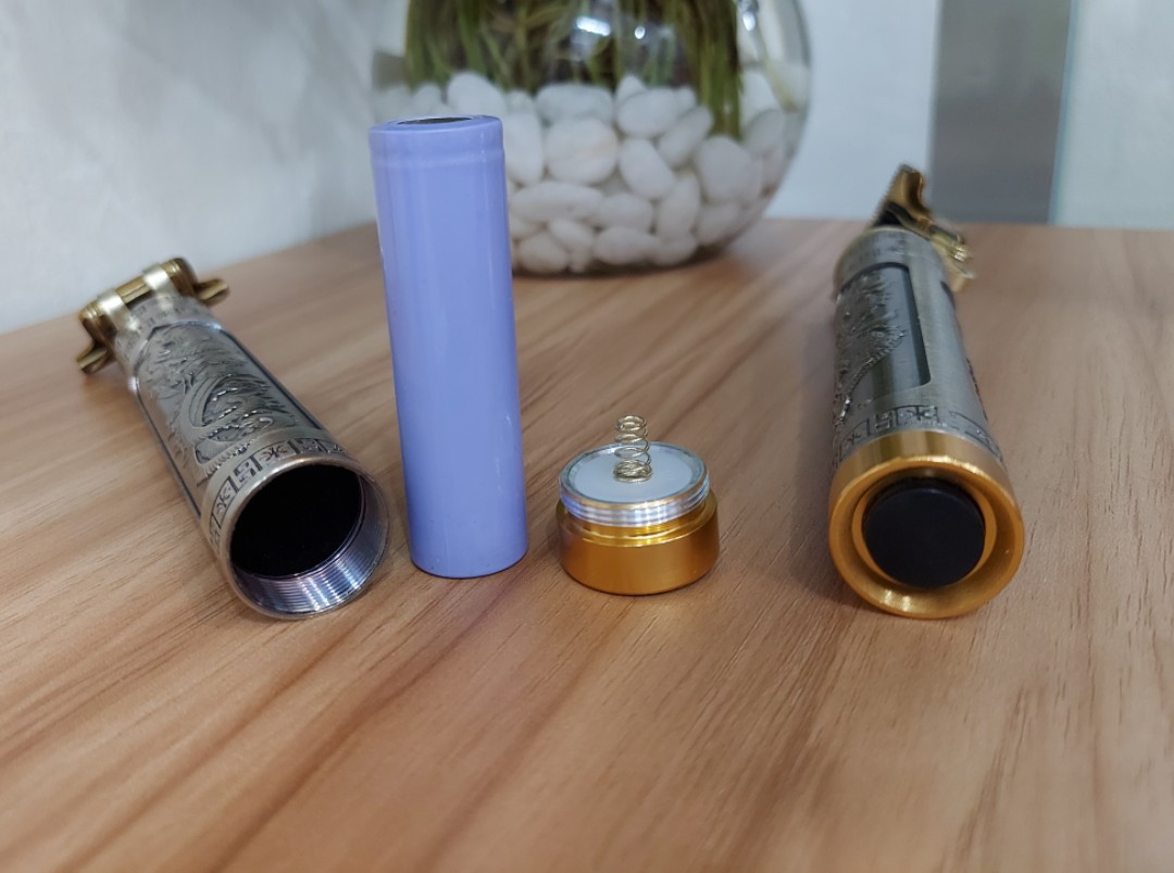TÔNG ĐƠ CẮT TÓC BẤM VIỀN PIN SẠC CHUYÊN NGHIỆP VINTAGE T9 KÈM 4 CỠ LƯỢC ,PIN SẠC , MÁY SẠC ,CHỔI QUÉT VÀ DẦU BÔI TRƠN
