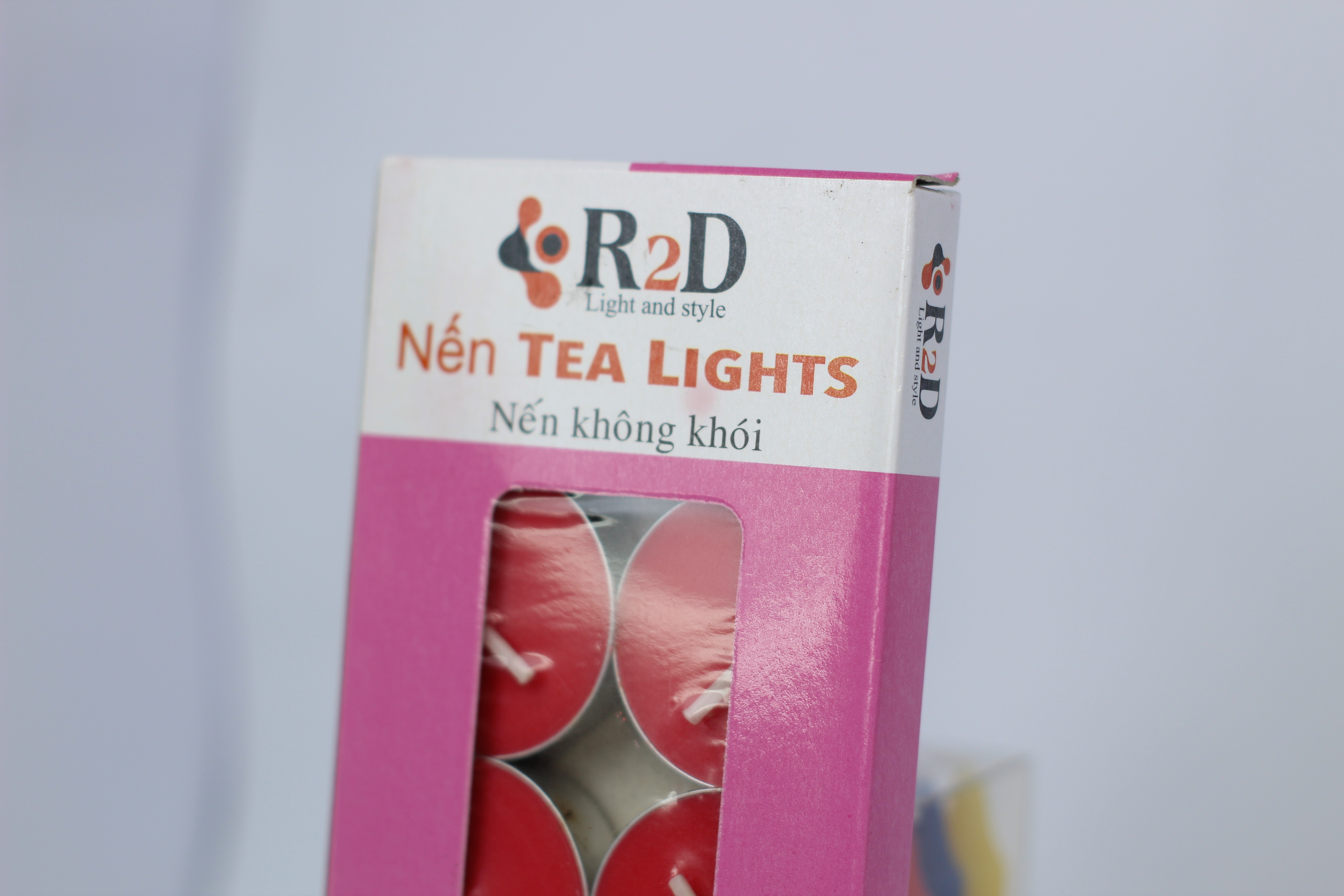 Nến trà Tealight màu đỏ hộp 10 viên chính hãng R2D không khói không mùi dùng cho đèn thiền