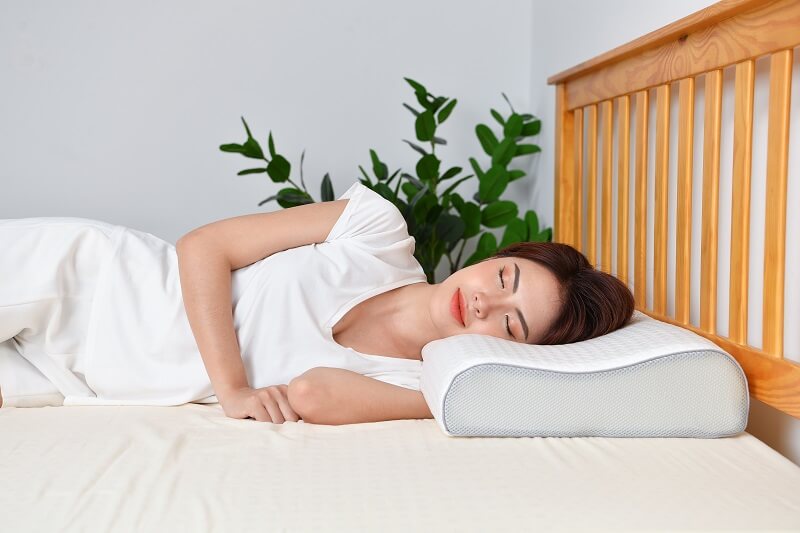 Gối Cao su cao cấp Gummi Contour Massage 40x60cm 100% cao su thiên nhiên, mát mẻ, thông thoáng, nâng đỡ đốt sống cổ, chống đau vai gáy