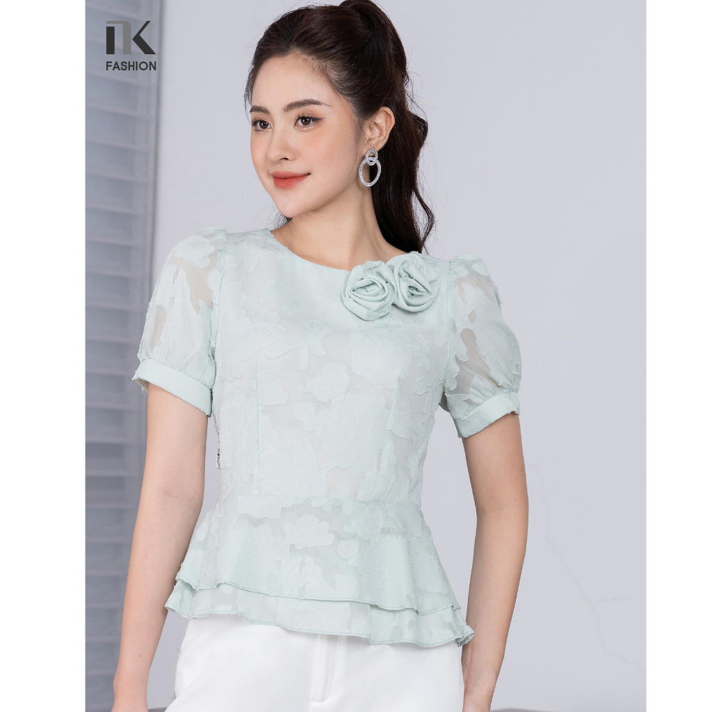 Áo Sơ Mi Nữ Công Sở NK FASHION Dáng Peplum Cổ Đính Hoa, Tay Cộc, Họa Tiết Voan Nổi, Vải Hàn Cao Cấp, Mát Thấm Hút Mồ Hôi Tốt NKSM2205007