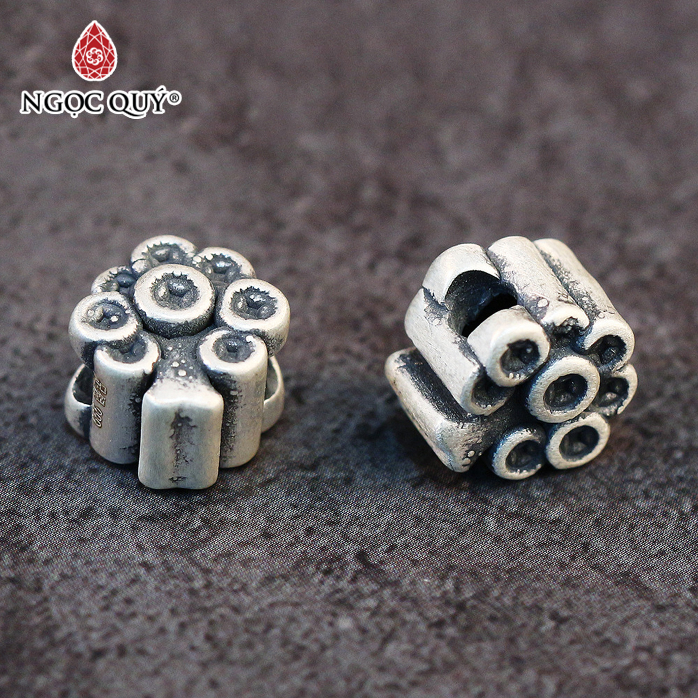 Charm xỏ ngang cây tài lộc - Ngọc Quý Gemstones