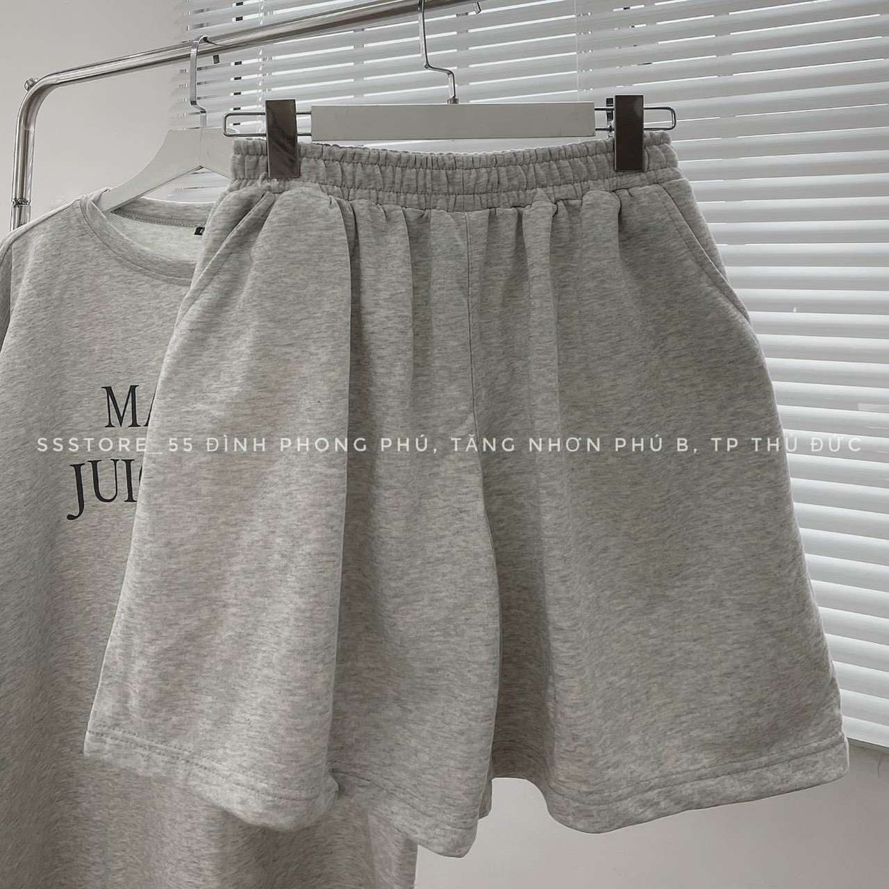 Sét Bộ Thể Thao MAYBEE Phong Cách Unisex Form Rộng Nam / Nữ Chất Thun Cotton Kèm Ảnh Thật, Set Bộ MAYBEE + Short Thun Lửng Form Rộng Unisex Màu Xám Trắng, Bộ đùi Maybee