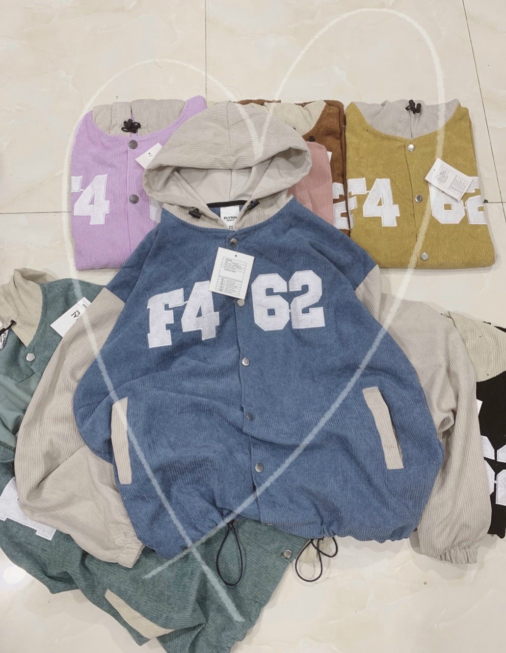 Áo bomber phối tay f4 nam nữ,hàng cao cấp chất dày dặn, Áo Bomber F4 62 nhung 2 Lớp Unisex Nam Nữ, áo khoác nhung có nón chống nắng unisex from rộng ulzzang quảng châu