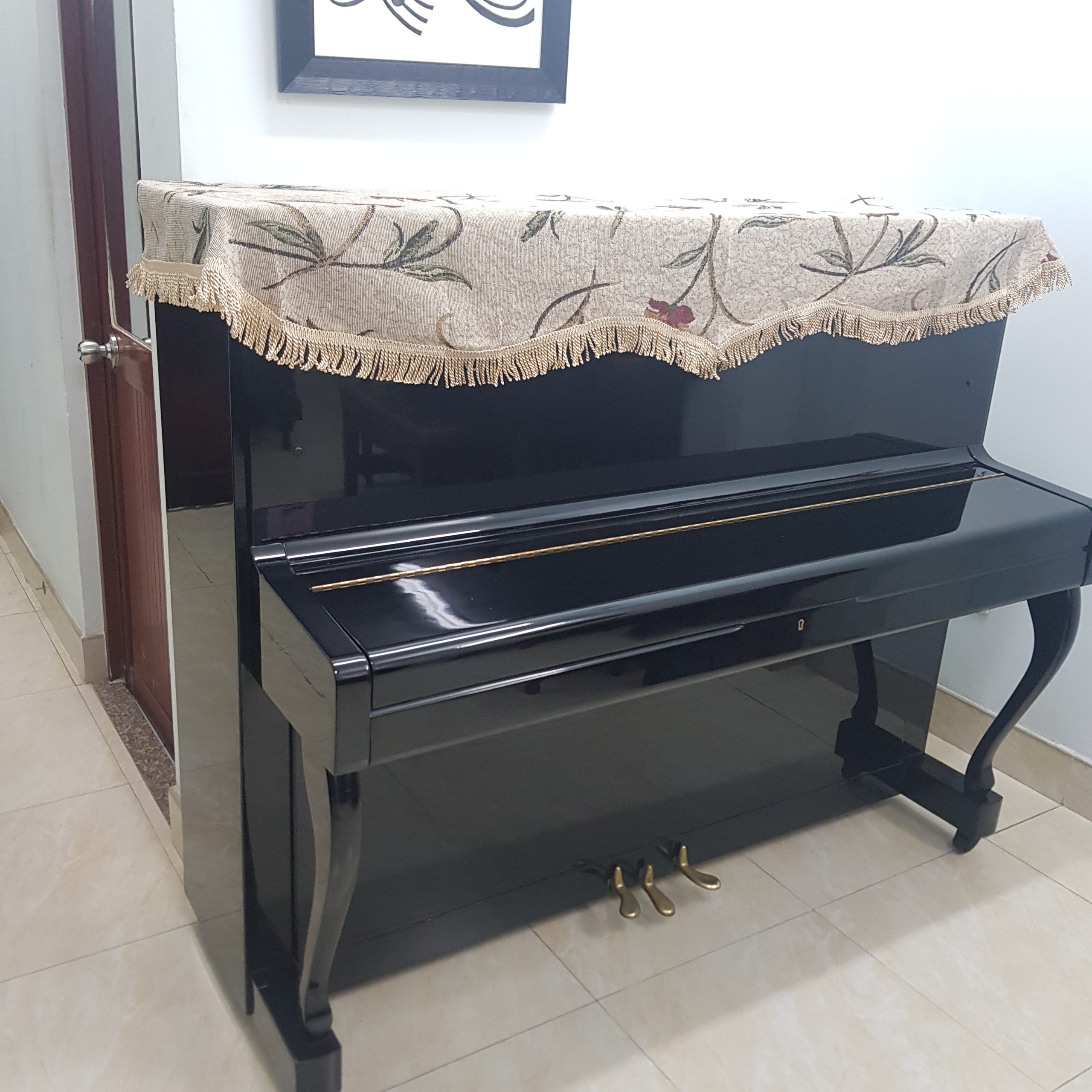 Khăn phủ đàn Piano cơ mẫu hoa lá hiện đại