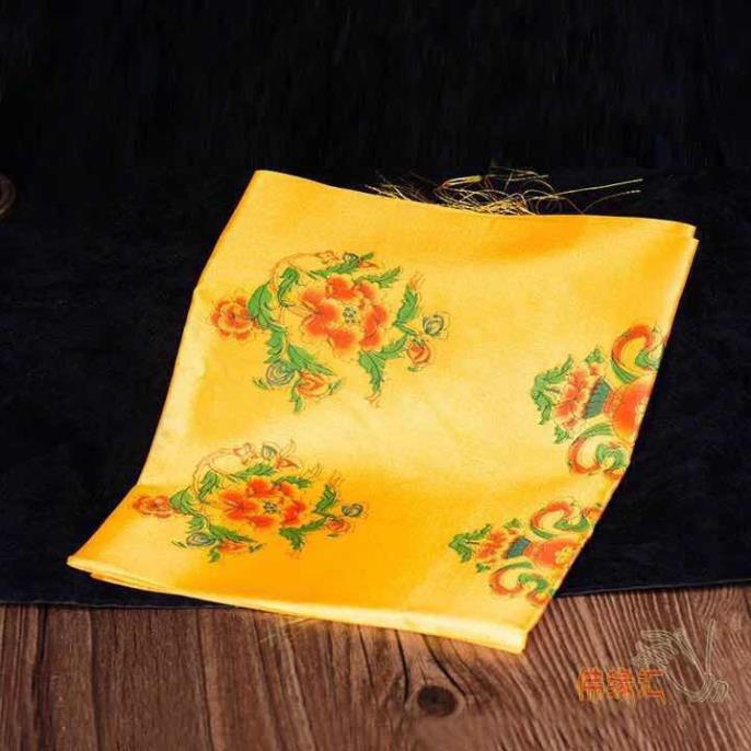 KHĂN BAN PHƯỚC 1M50