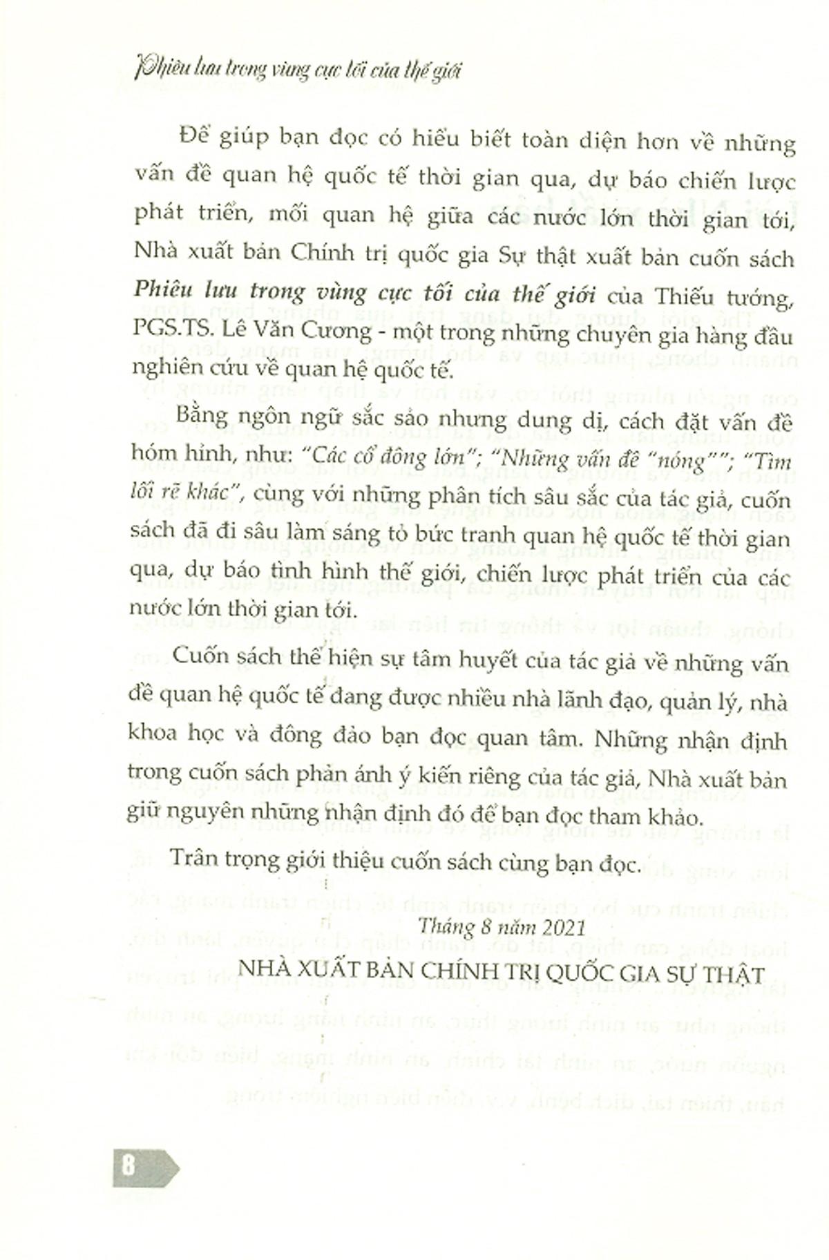 Phiêu Lưu Trong Vùng Cực Tối Của Thế Giới (Sách Tham Khảo)