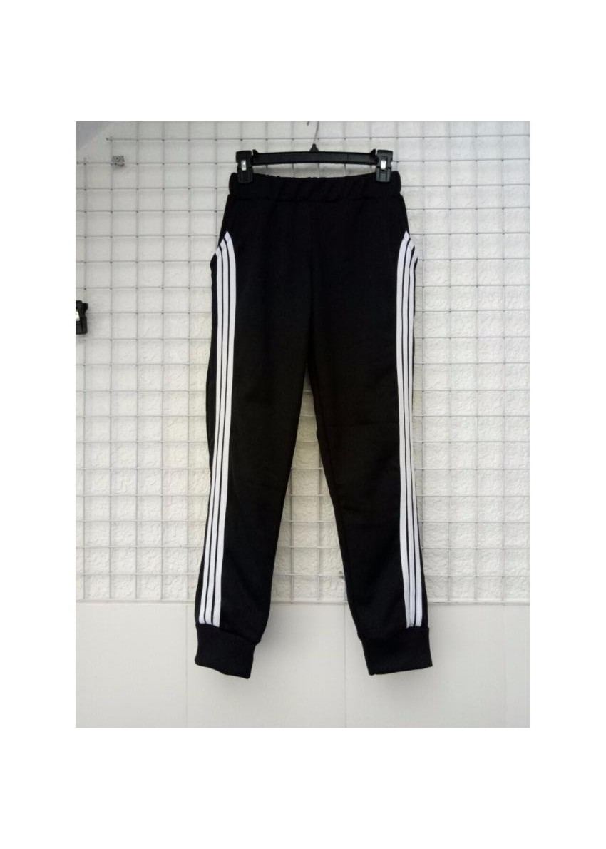 QUẦN LEGGING PHỐI NHIỀU ĐƯỜNG KẺ TRẮNG