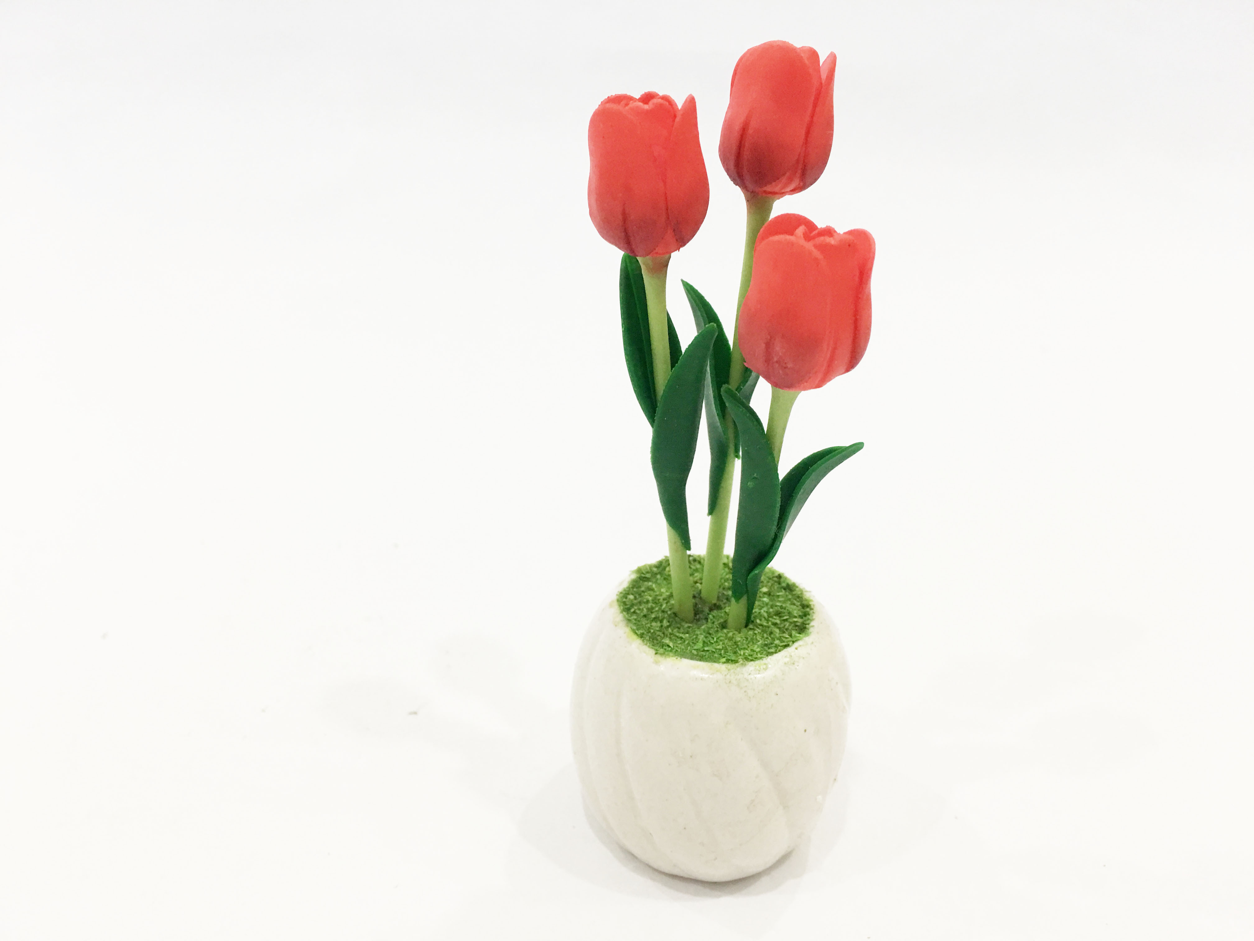 Chậu hoa đất sét mini - Cây tulip / Uất kim hương (phát màu ngẫu nhiên) - Quà tặng trang trí handmade