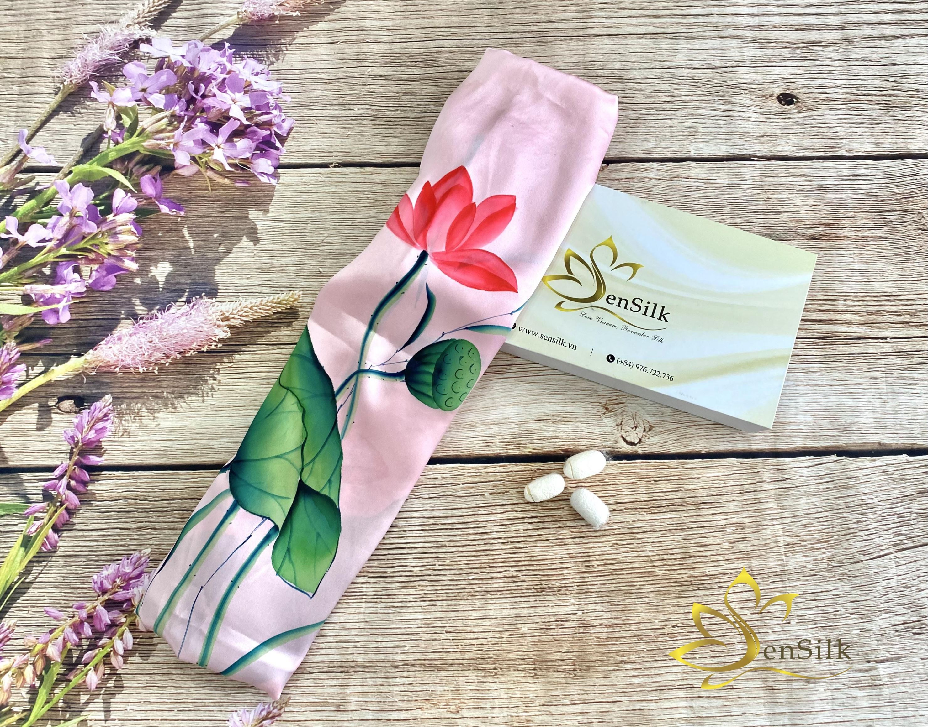 Khăn Lụa Vẽ Tay SenSilk Limited - Mẫu Hoa Sen , Quà Tặng Đẳng Cấp Silk Painting 180x55cm, Lụa Tơ Tằm Bảo Lộc Cao Cấp