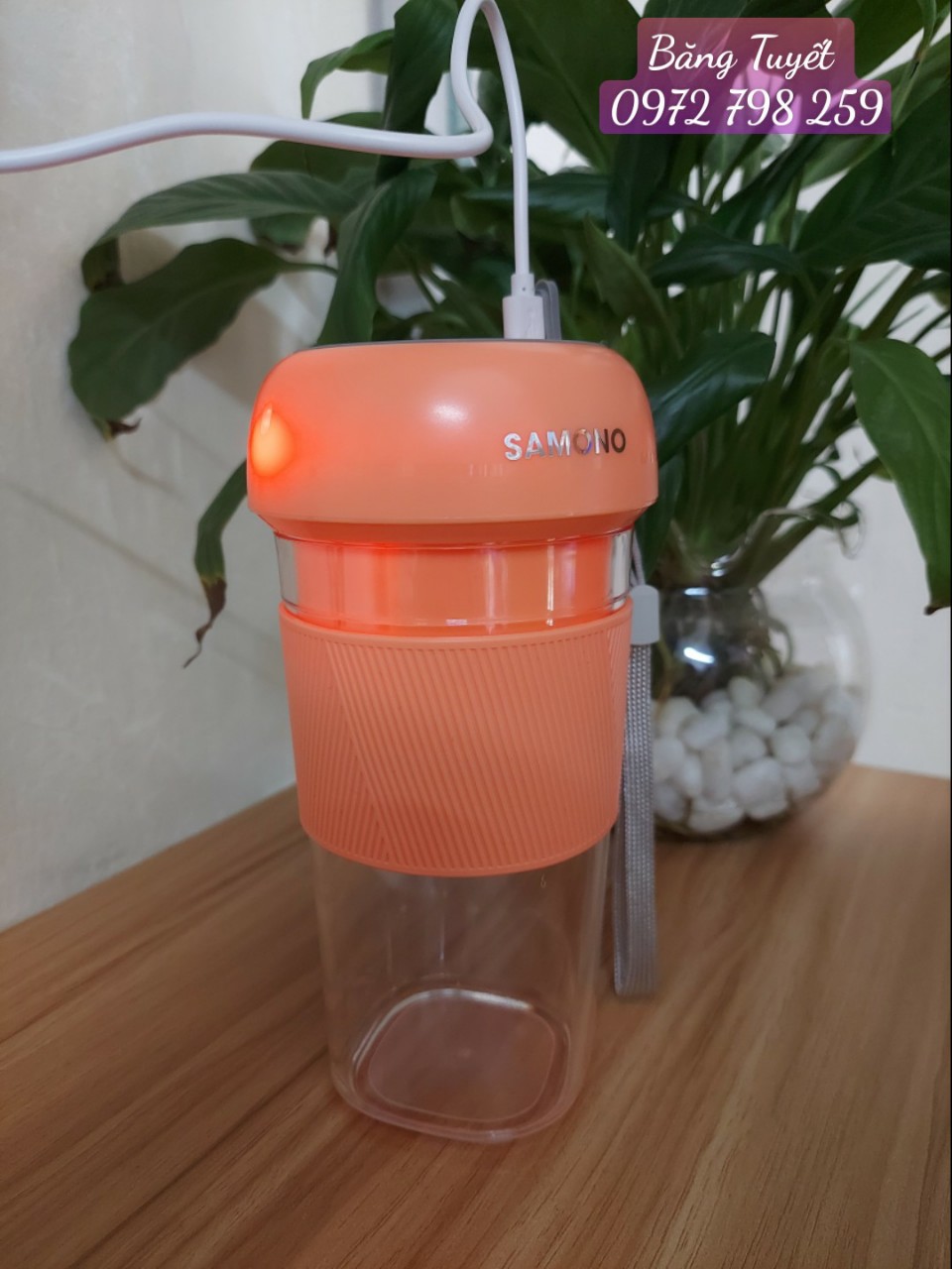 MÁY XAY SINH TỐ MINI CẦM TAY SAMONO SW-Y8 400ML MÀU SẮC TRẺ TRUNG HIỆN ĐẠI