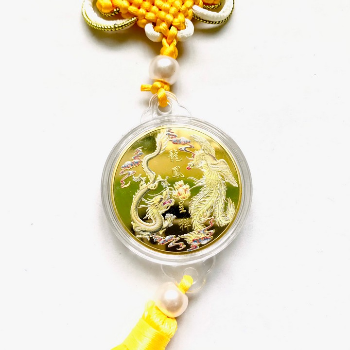 Dây Treo Xu Long Phụng In Màu Dùng treo trong nhà, nơi làm việc, trên xe Ôtô, mang theo bên người, kích thước 33 x 5cm, màu vàng - TMT Collection - SP005161