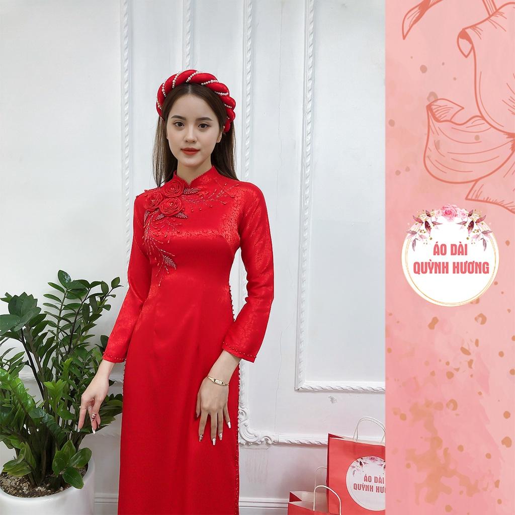 Áo dài truyền thống, áo gấm tơ 4 tà màu đỏ đính hoa thủ công