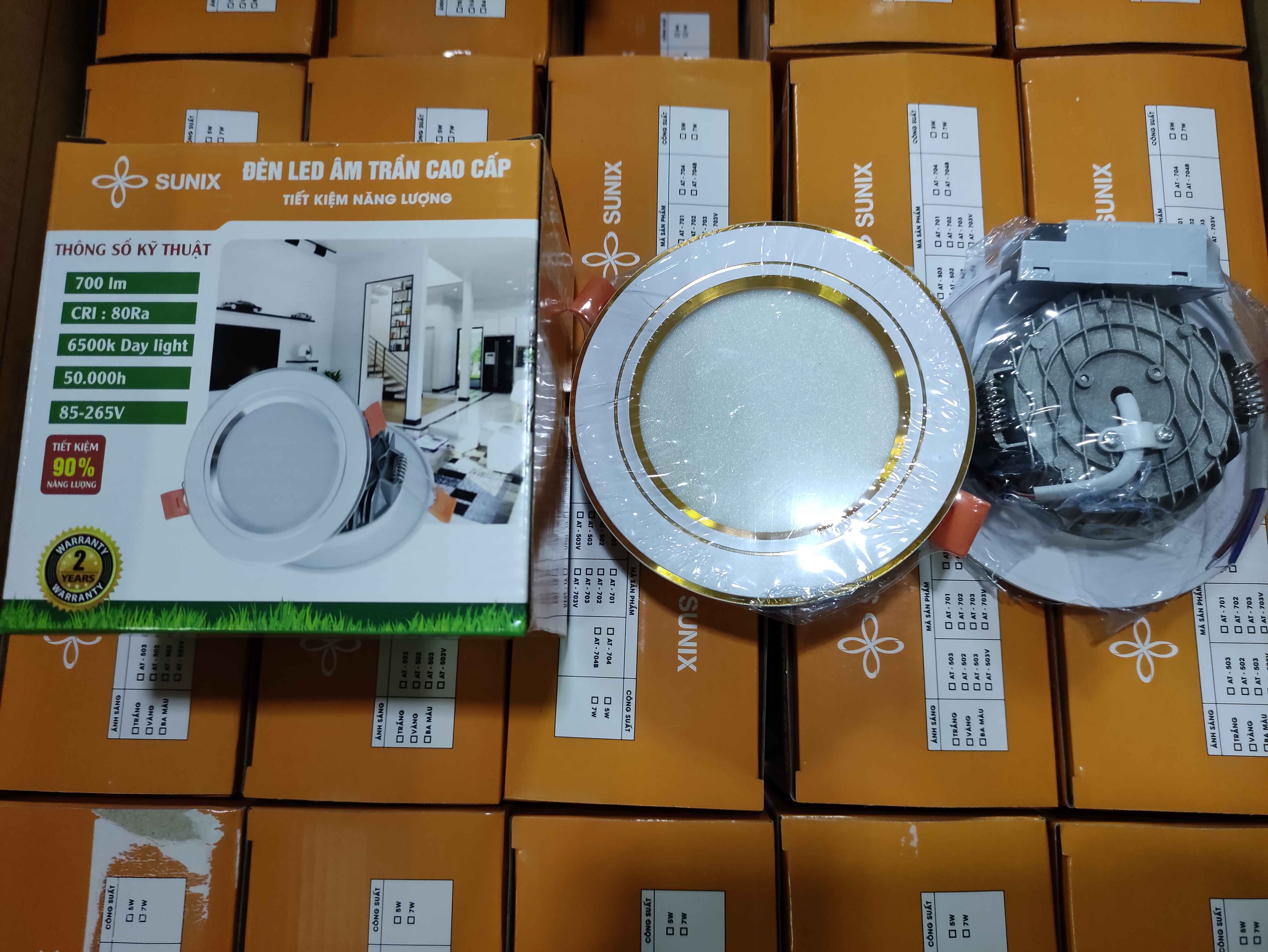 Combo 10 đèn âm trần sunix 3w loại 3 chế độ sáng viền vàng đế đúc đủ công suất