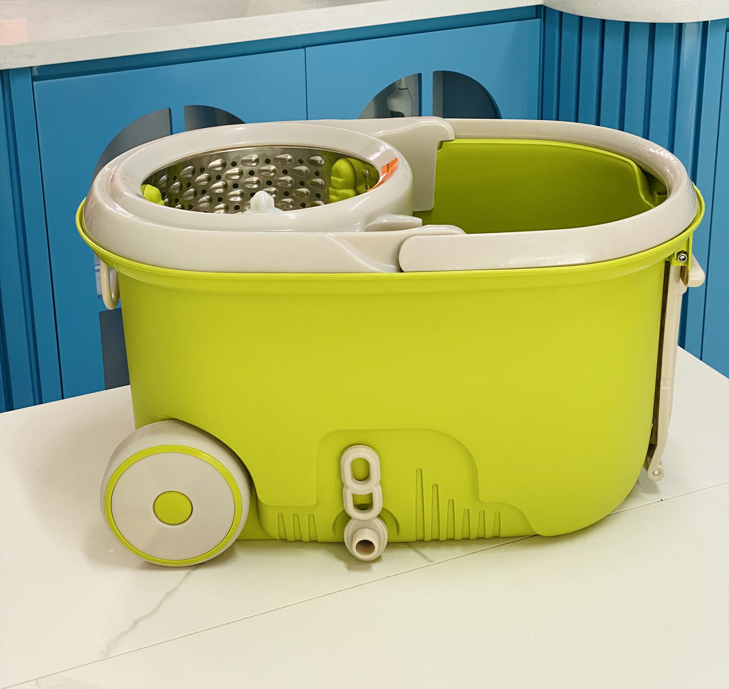 Bộ Cây Lau Nhà Xoay Tay 360 Độ Lock & Lock MOP-L003 - 2 Bông Lau