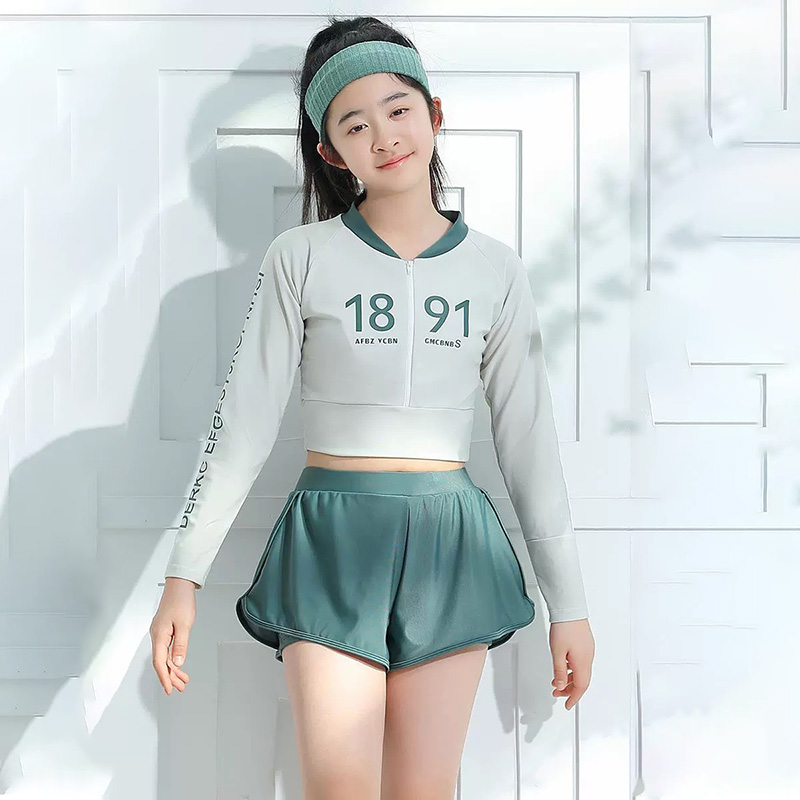 Đồ bơi cho bé gái, học sinh, thiếu niên dài tay đi biển thời trang thể thao vải mềm mại thoải mái