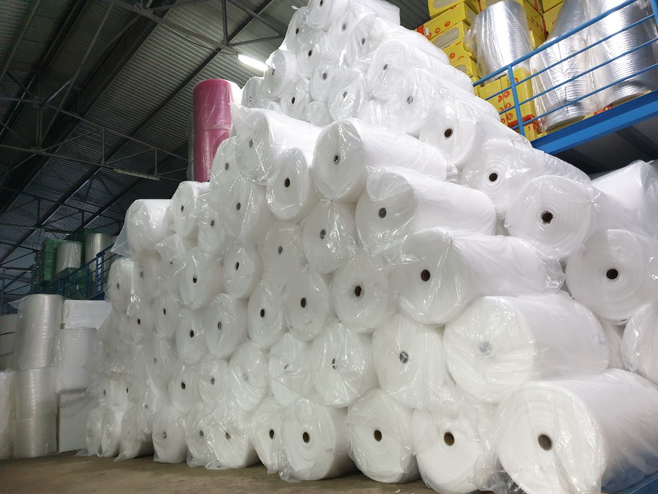 Màng pe Foam bọc hàng hóa