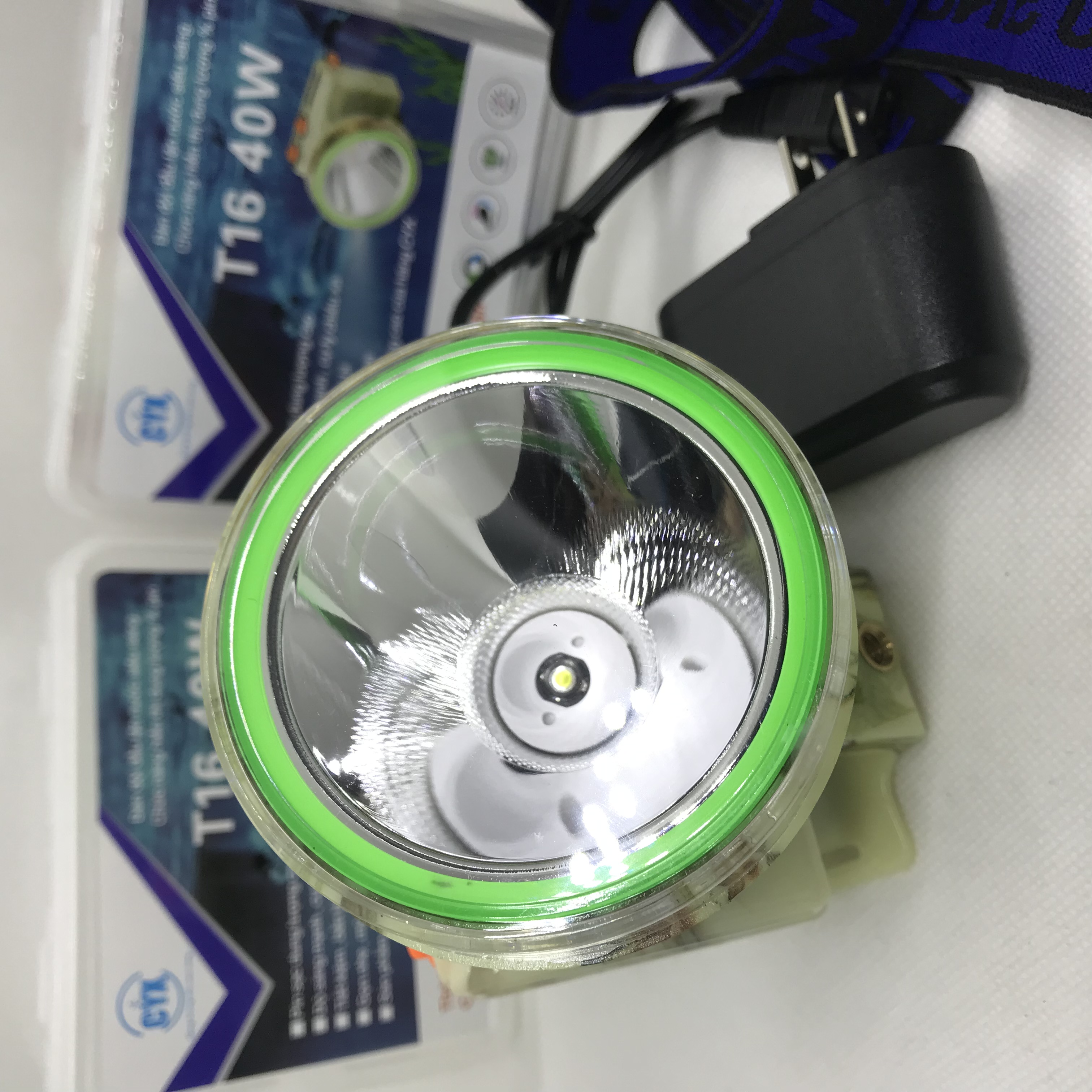 Đèn Pin Đội Đầu Lặn Nước Siêu Sáng T16 chức năng hiện thị dung lượng Pin, 2 nút điều chỉnh, 3 chế độ sáng