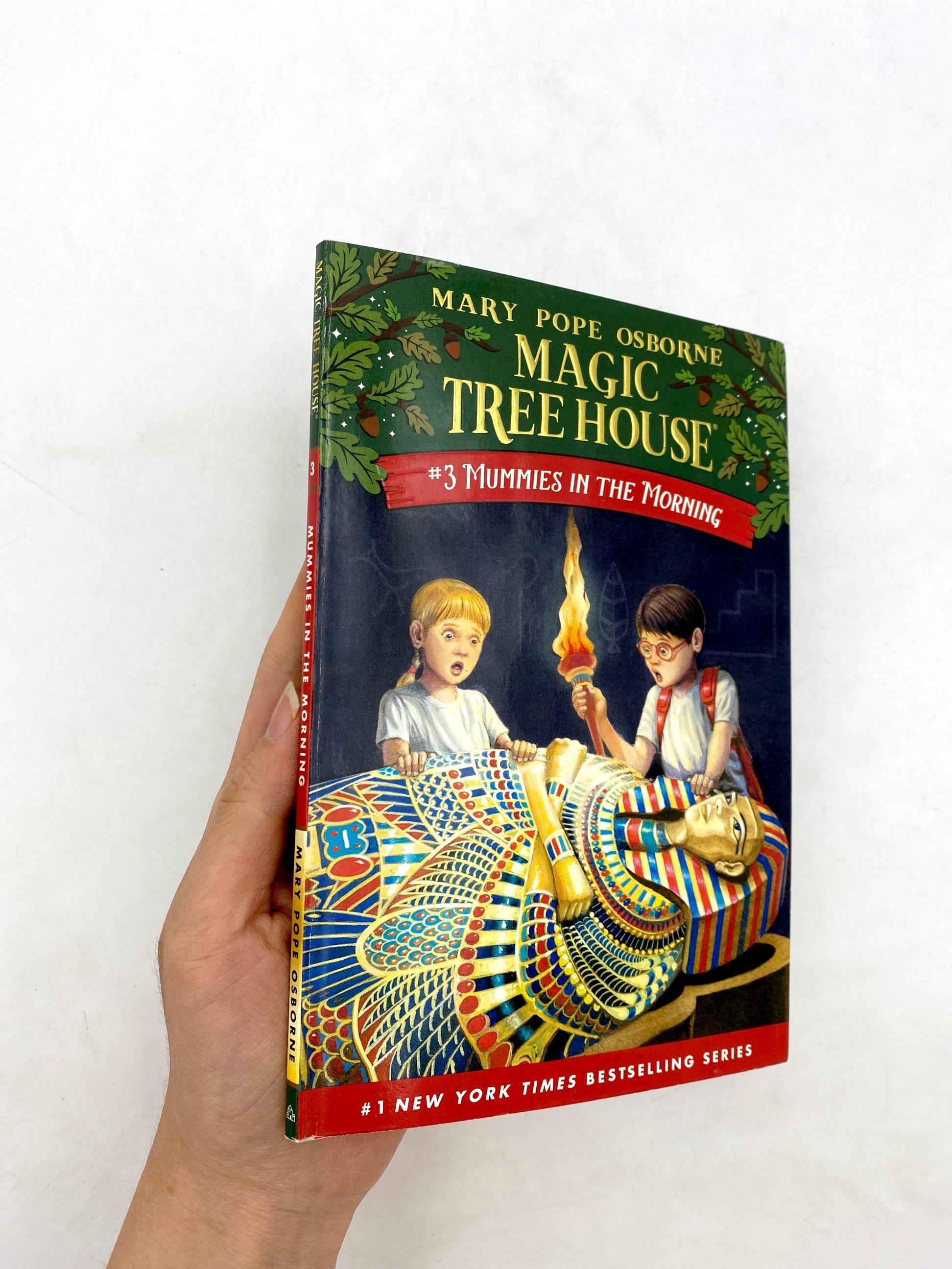 Mummies in the Morning (Magic Tree House, No. 3)