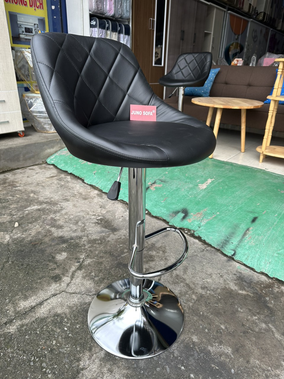 Ghế Bar Juno Sofa  nệm da êm khung chân kim loại