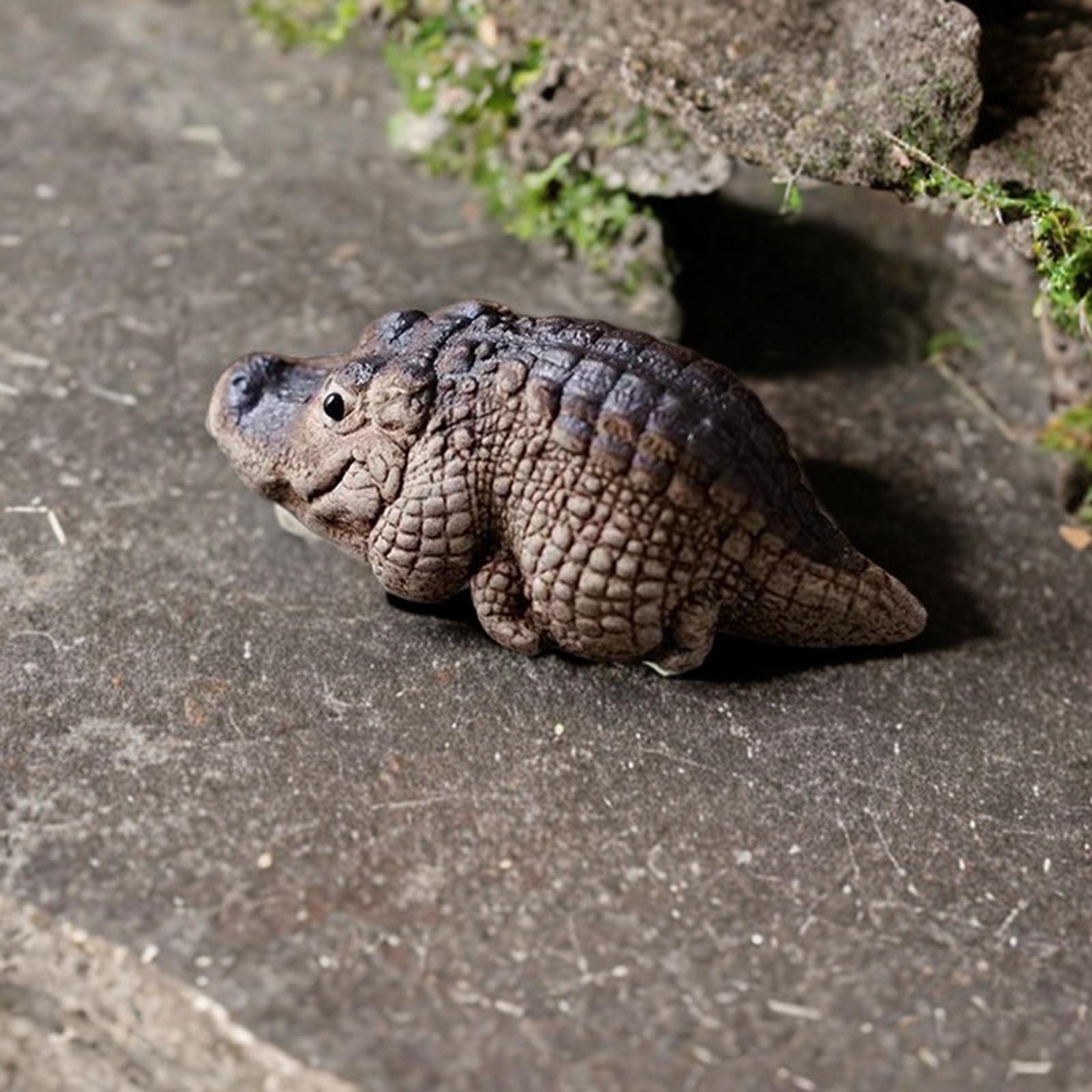 Clay Alligator Crocodile Mini Tea Pet Figurine Lovely Decoration for Bedroom