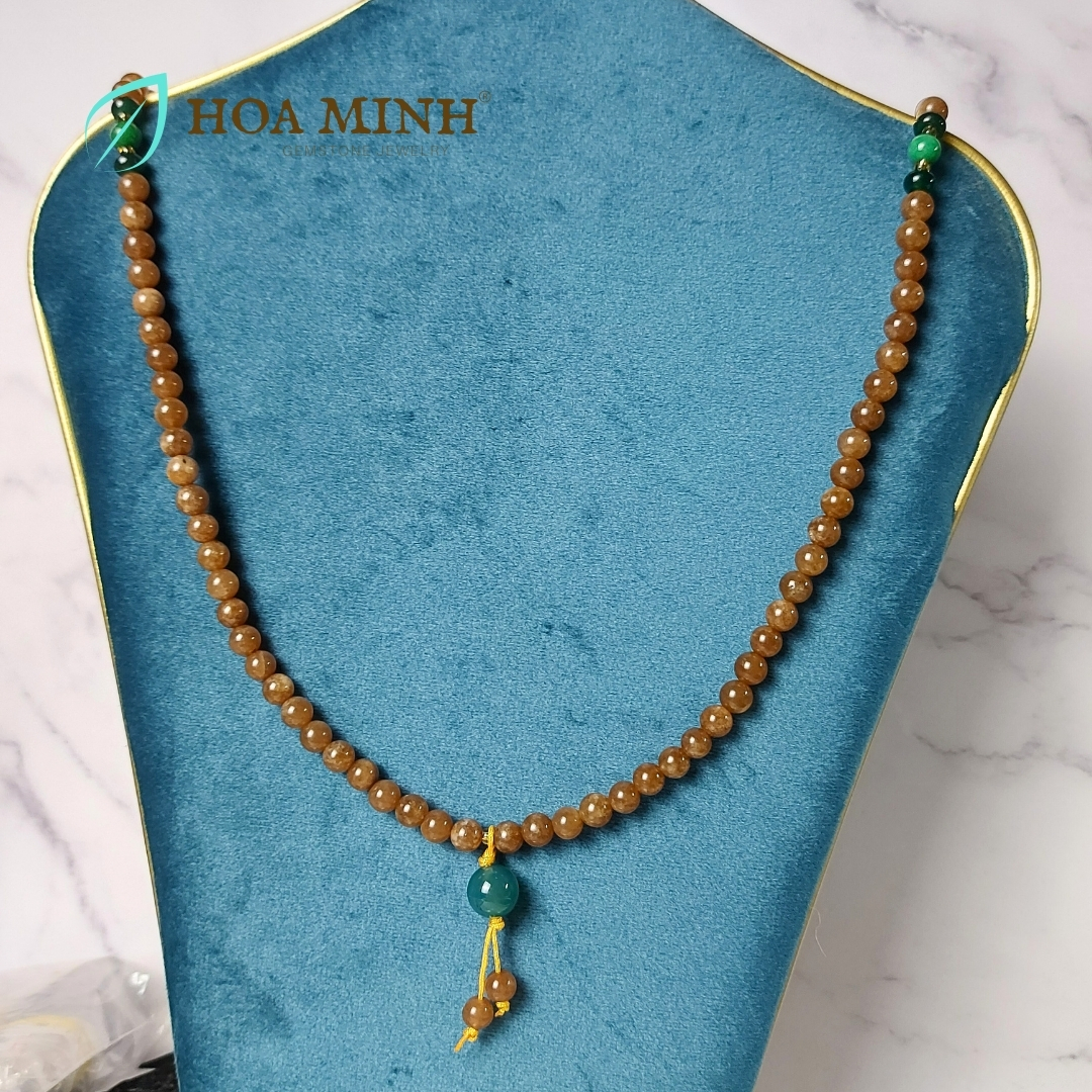 Vòng tay chuỗi 108 hạt đá Mã Não màu nâu ngọc hoà điền size 6.5 li phối bánh xe mã não, cẩm thạch sơn thủy, tài lộc bình an
