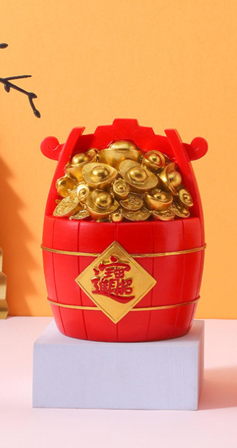 Thùng Tiền Tiết Kiệm công dụng chiêu tài , đặt tại bàn thờ két sắt Thu Ngân Mang lại Tài Lộc cho bạn