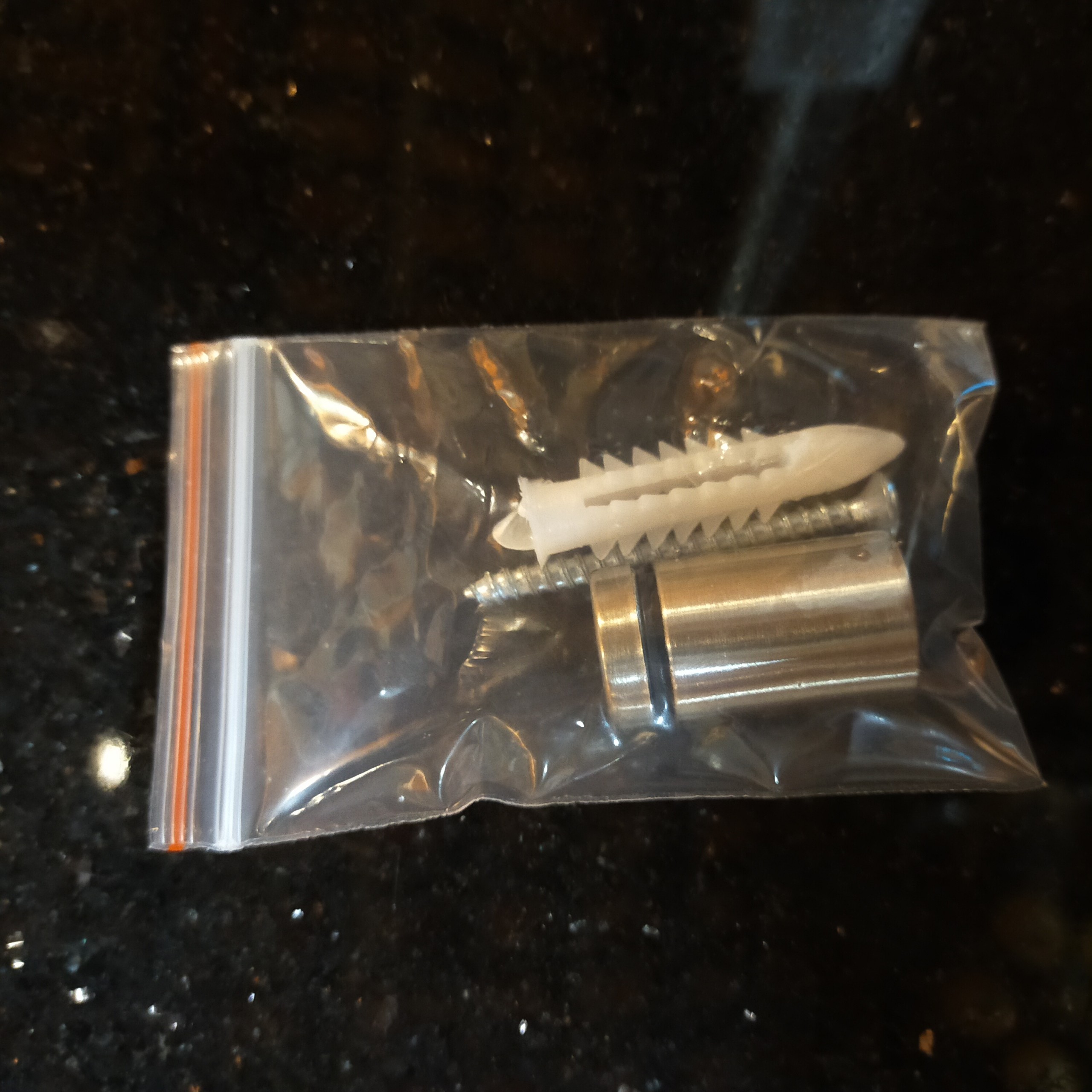 Vít Treo Gương Inox Cho Gương Tròn Dây Da