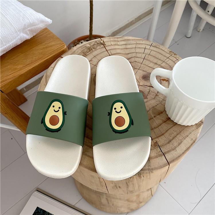 Dép hình quả bơ cute ciuciu.store chỉ còn màu Trắng form dép nhỏ