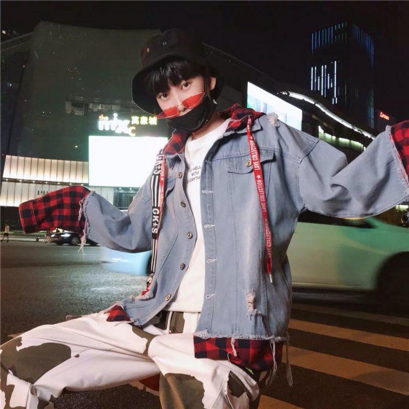 ÁO KHOÁC JEANS NAM phối sơmi đỏ nam nữ