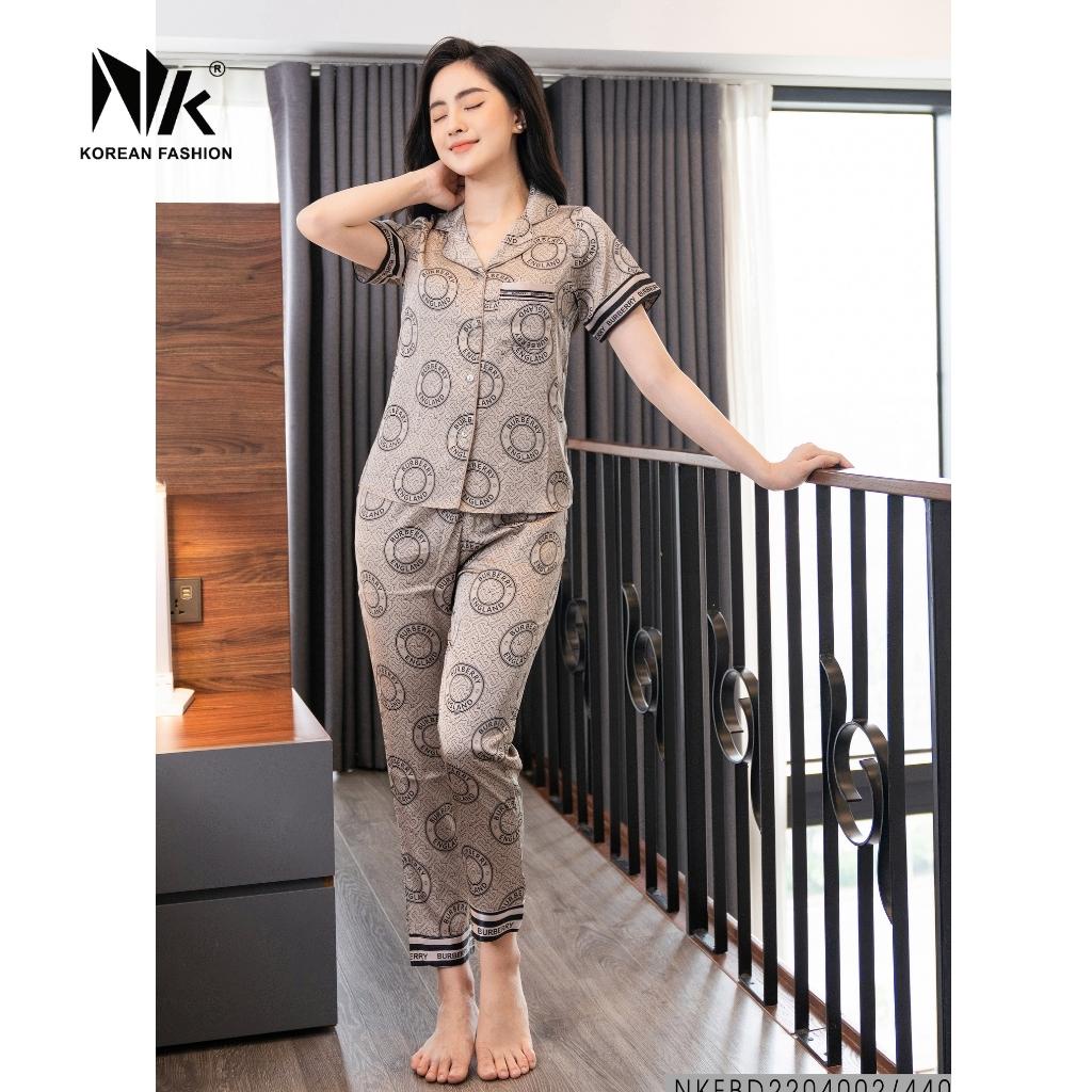 Bộ Đồ Pyjama Mặc Nhà NK Fashion Chất Vải Lụa Cao Cấp, Thiết Kế Họa Tiết Hiện Đại NKFBD2204002