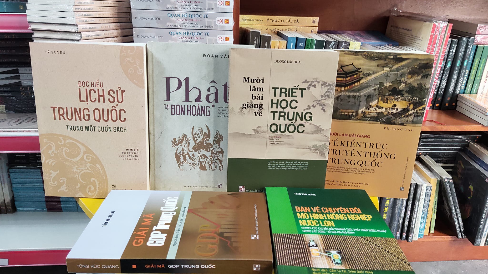 Đọc Hiểu Lịch Sử Trung Quốc Trong Một Cuốn Sách - Lý Tuyền - Bùi Bá Quân, Dương Văn Hà, Lê Đình Sơn dịch (bìa mềm)