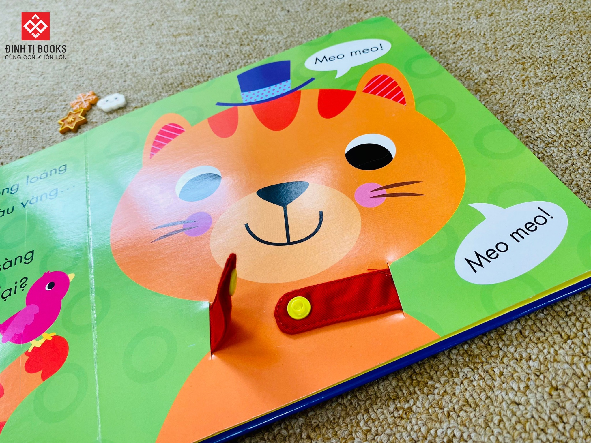 Sách tương tác - Kỹ năng vận động tinh cho bé 0 - 6 tuổi - Đinh Tị Books