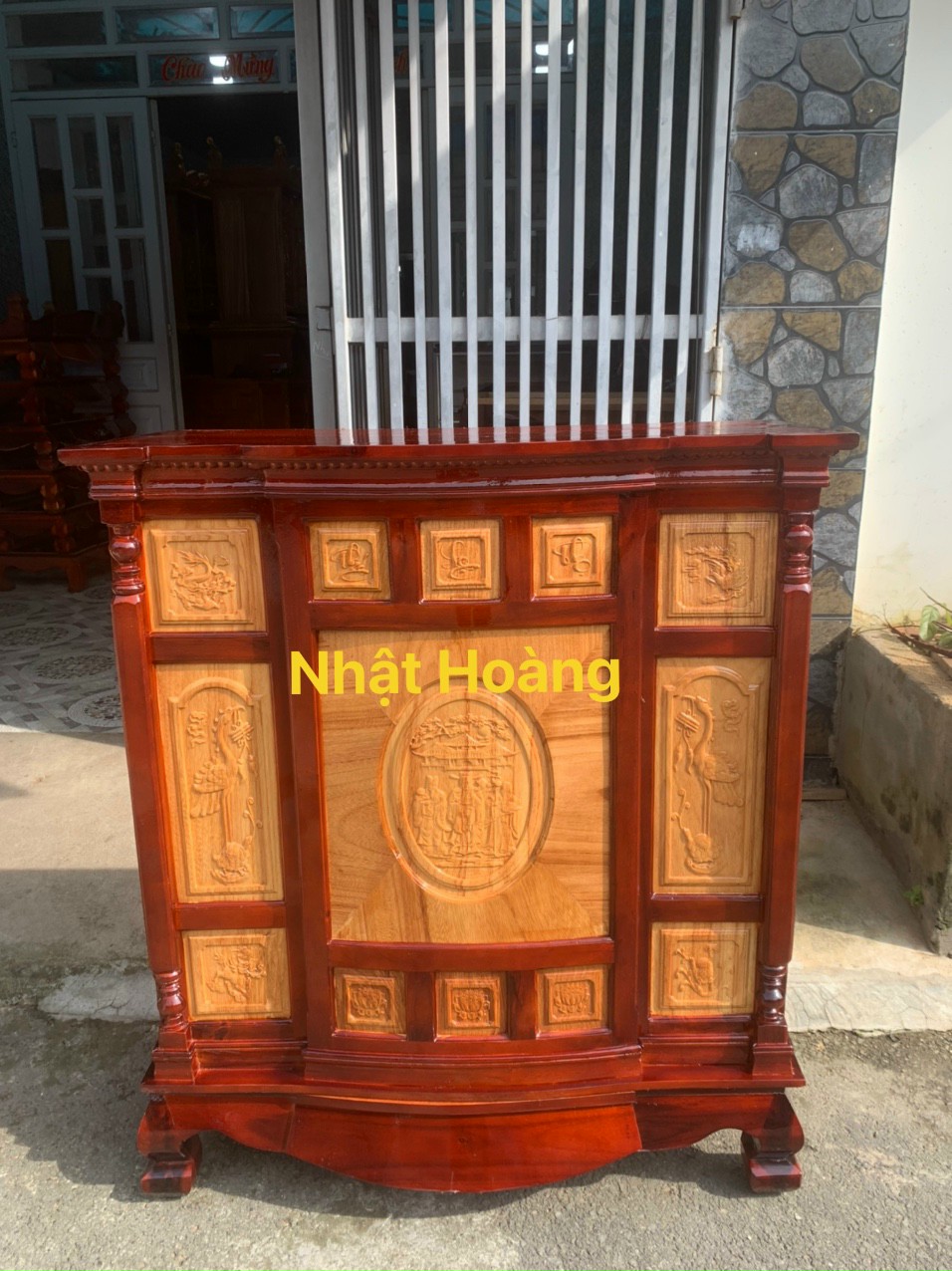 Tủ thờ tràm mặt gõ đỏ 1m07-1m27
