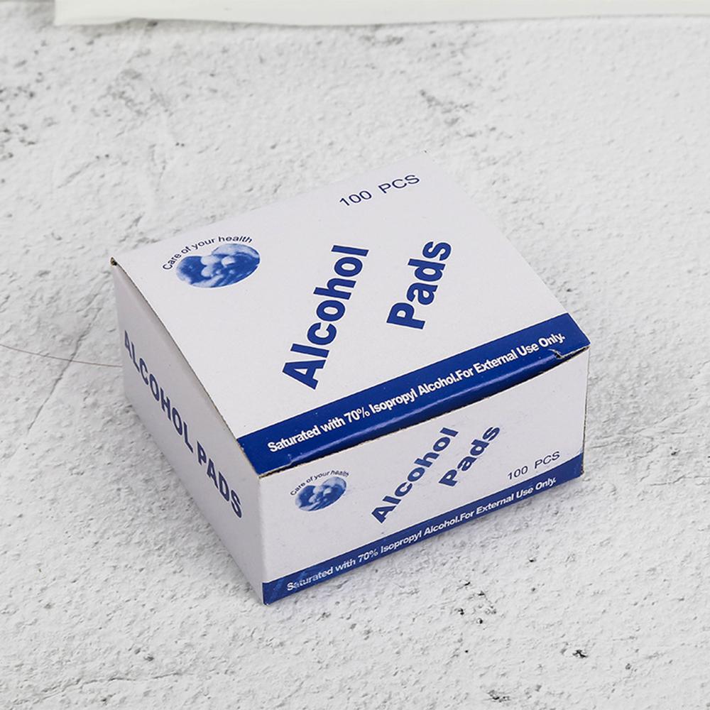 Hộp 100 miếng bông tẩm cồn vệ sinh vật dụng cá nhân tiện lợi