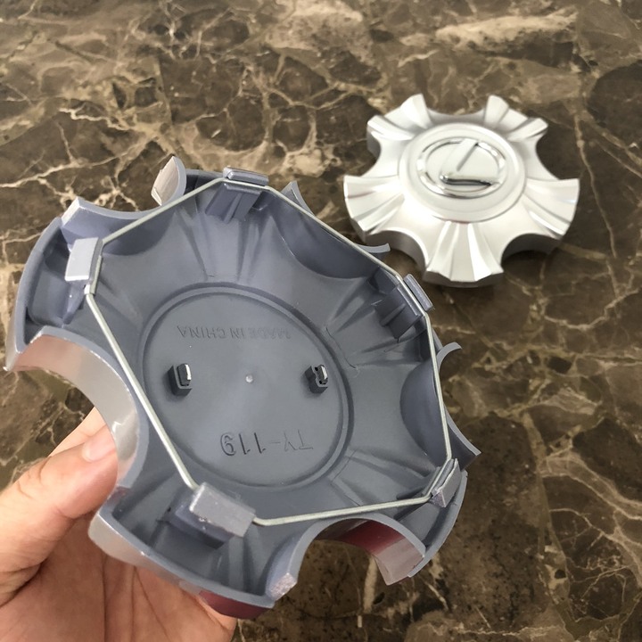 Logo chụp mâm, ốp lazang bánh xe ô tô LX460, LX470, LX570 - Mã: TY-119
