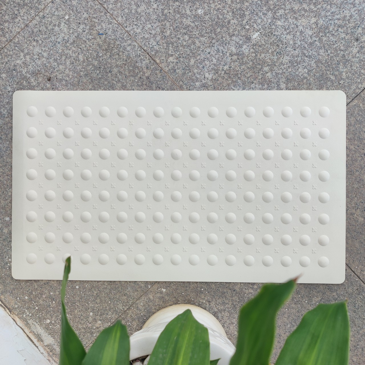 Thảm chống trơn trượt nhà tắm thảm cao su H831