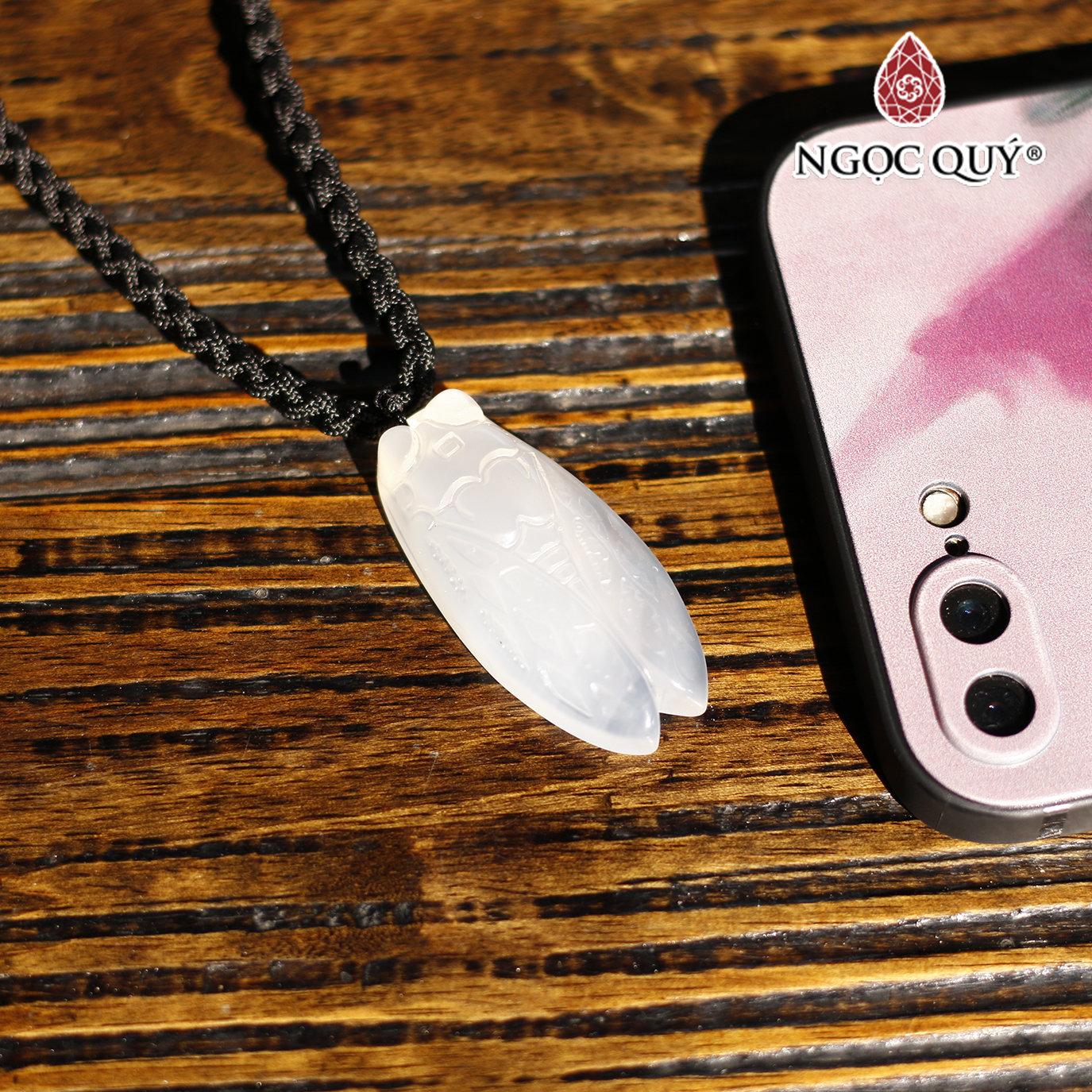 Mặt dây chuyền ngọc thiền con ve đá mã não trắng 5x2.2cm mệnh thủy, kim - Ngọc Quý Gemstones
