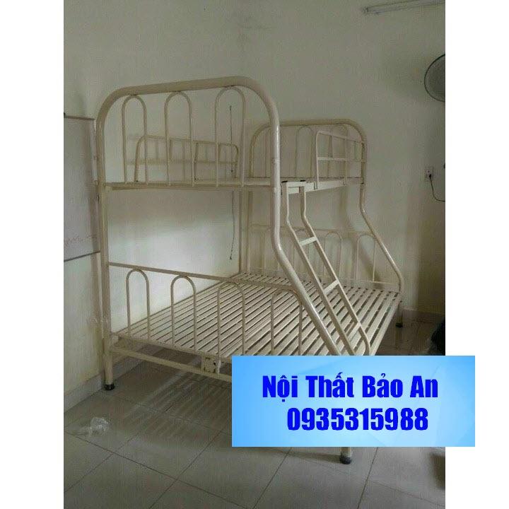 Giường sắt lệch tầng nhiều kích thước từ 0.8-1m8 dài 2m