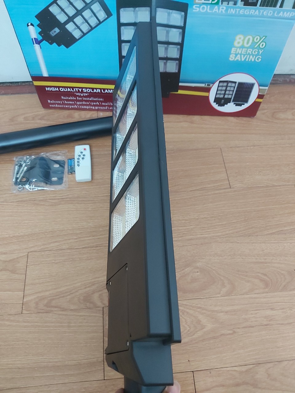 Đèn Năng Lượng Mặt Trời 500w Liền Thể, 800 Chip Led, Sáng Liên Tục. Đủ Công Suất