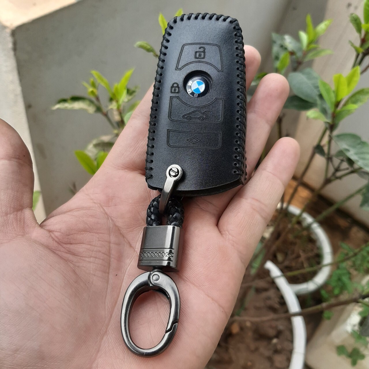 Bao da chìa khoá ô tô BMW series 3. Da Bò thật bảo hành 2 năm. Có khắc tên và sdt