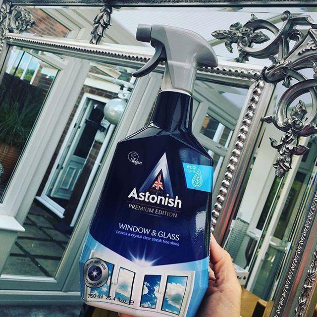 Nước lau kính hữu cơ Astonish C6950_750ml tẩy vết ố băng keo dầu nhớt trên kính cửa sổ nhà tắm