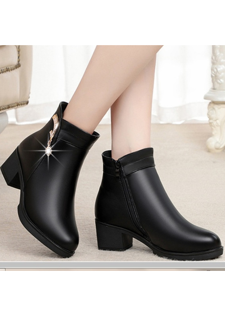 Giày Bốt nữ cổ ngắn lót lông kéo khóa trang trí đính đá gót vuông 5cm C23n - Đen