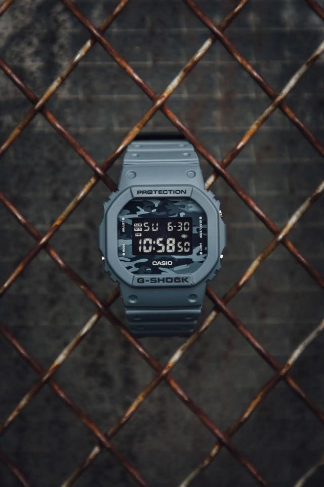 Đồng Hồ Nam G-Shock DW-5600CA-2DR