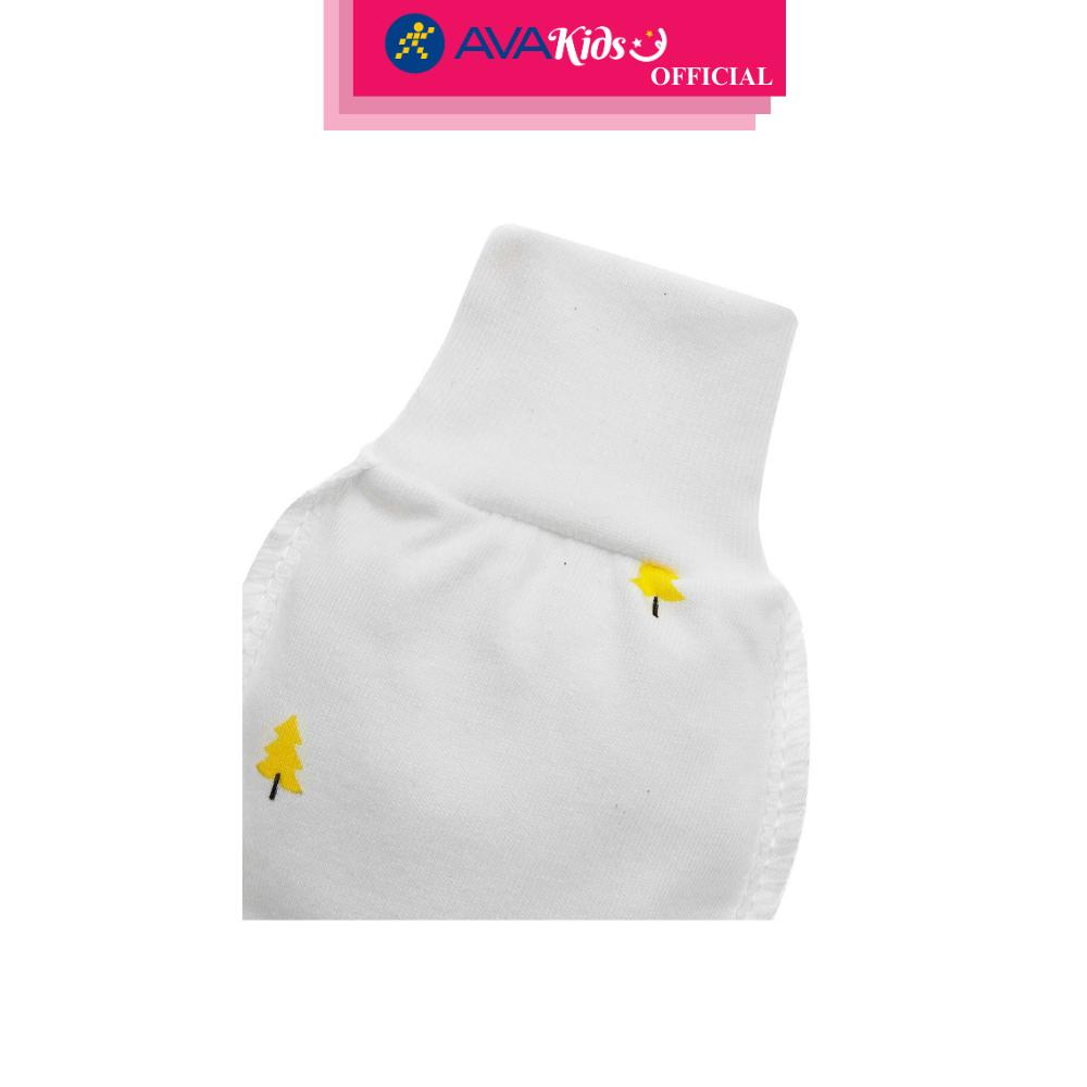 Bộ bao tay, bao chân in cây thông IQ Baby màu trắng (0 - 3 tháng) - Hàng Chính Hãng