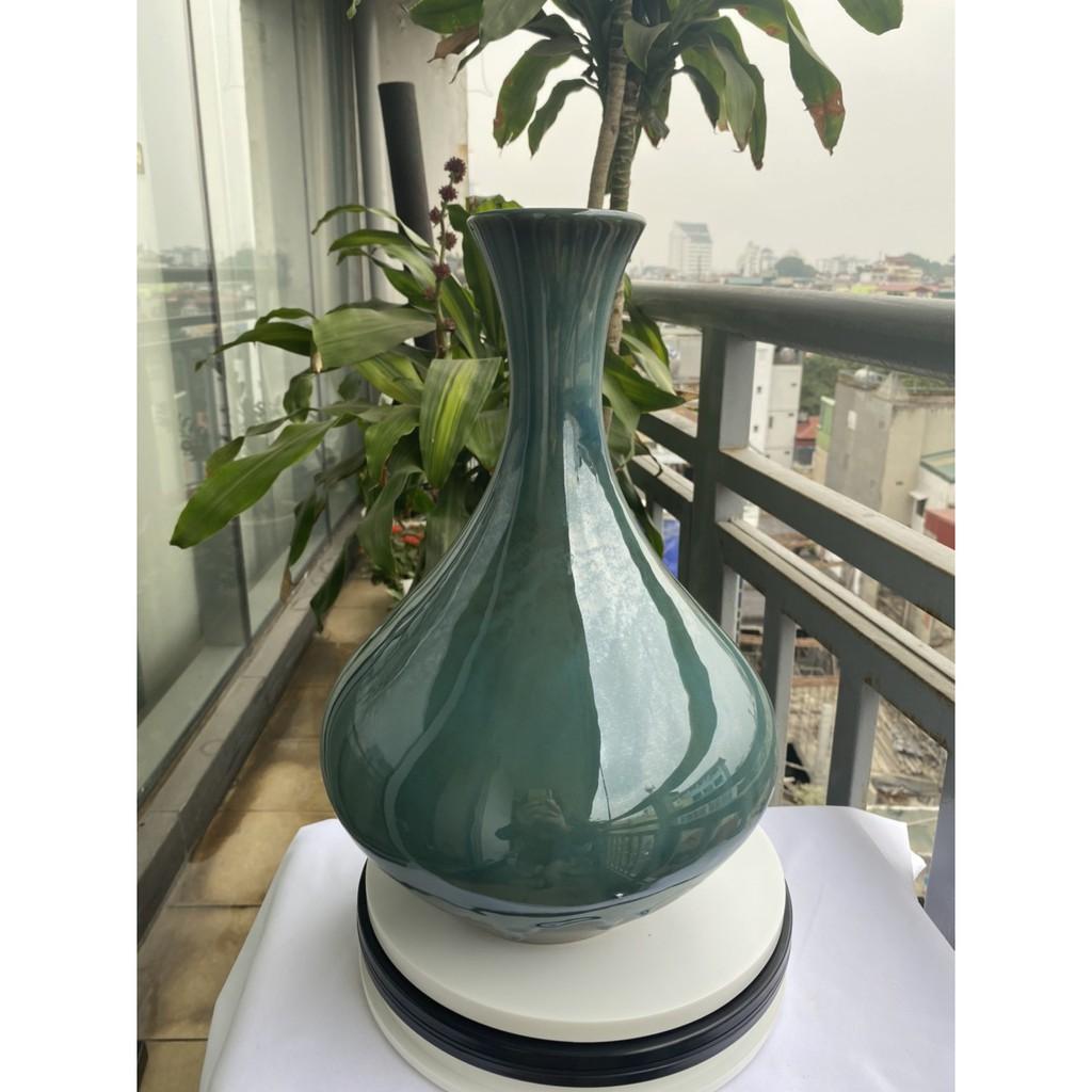 BÌNH HOA HÚT LỘC DÁNG ĐÀN TỲ BÀ ĐỘC ĐÁO