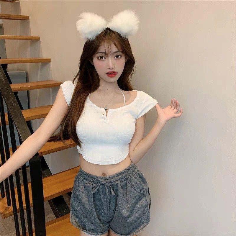 Áo croptop ngắn tay yếm liền cổ trụ vải thun gân mềm mịn